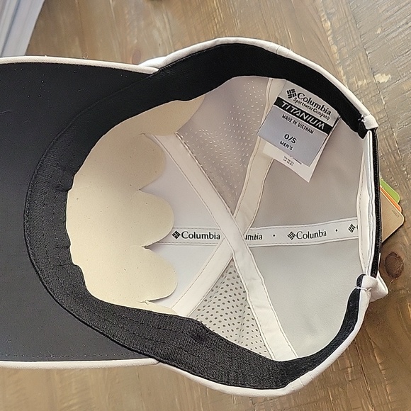 Columbia Titanium Men's Hat Adjustable Omni-Shield Silver Ridge Ball Cap - Picture 3 of 4